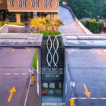Sky88 3Br Luxury Condo W Pool Table Johor Bahru Exterior photo
